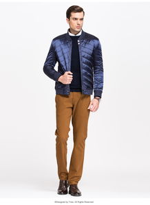 温度与格调共存 秋季商务男士的短棉服择装指南